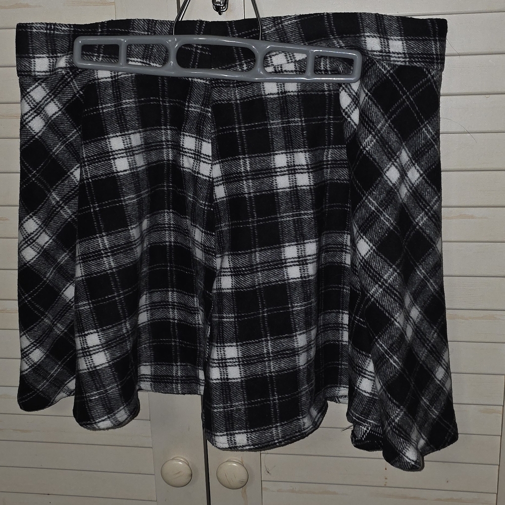 Plaid Black and White Women's Skirt